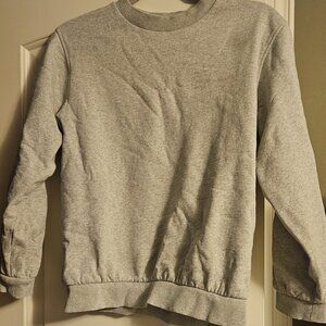 Grey crewneck